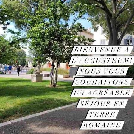Ferienwohnung L'Augusteum Nîmes Exterior foto