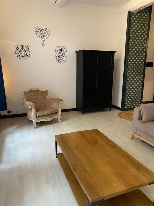 Ferienwohnung L'Augusteum Nîmes Exterior foto