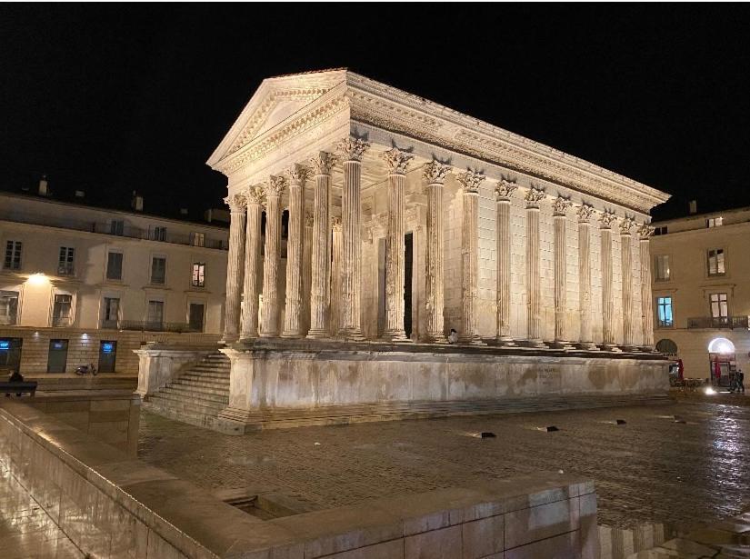 Ferienwohnung L'Augusteum Nîmes Exterior foto